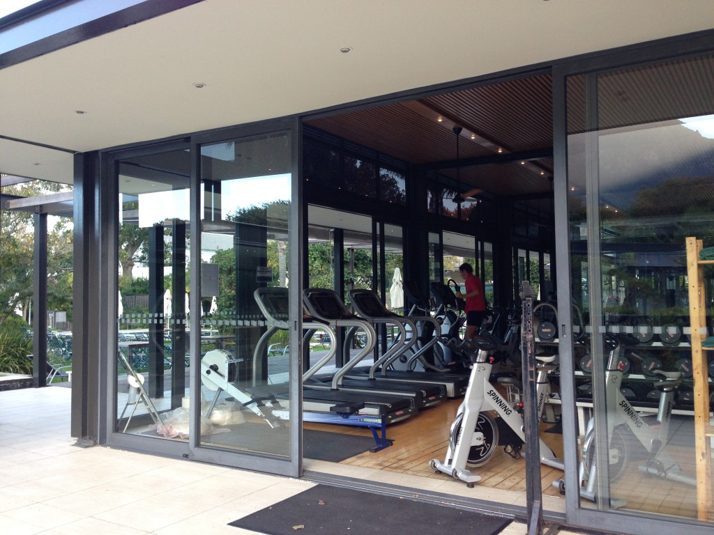 Work out during eating and drinking in Cape Town is always a good idea. Therefore the Gym at the Vineyard Hotel is ideal.