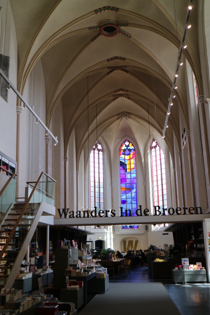 Waanders boeken, Waanders bookstore, Old Church, Broerenkerk, Broeren Church, Zwolle, the Netherlands